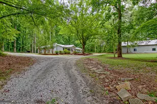 18 Glen Cannon Trail, Newnan, GA 30263 - Photo 4