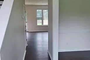 965 S Trotters Farm Rd, Fairburn, GA 30213 - Photo 4