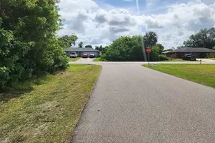 22489 Lewiston Ave, Port Charlotte, FL 33952 - Photo 4