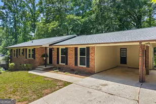 258 Pebble Creek Dr, Toccoa, GA 30577 - Photo 2