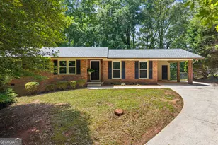 258 Pebble Creek Dr, Toccoa, GA 30577 - Photo 1
