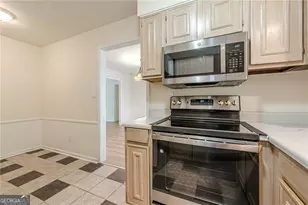 175 Maribeau Square NW, Atlanta, GA 30327 - Photo 14
