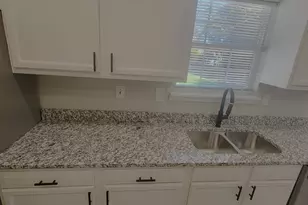 253 Deerfield Dr, Jonesboro, GA 30238 - Photo 8