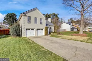 4120 Pineset Dr, Alpharetta, GA 30022 - Photo 4