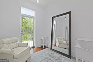303 W 39th St, Savannah, GA 31405 - Photo 18