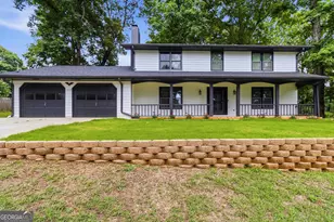 1539 Ridgeland Ct SW, Lilburn, GA 30047 - Photo 2