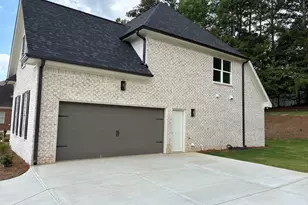 5624 Shamrock Ln, Douglasville, GA 30135 - Photo 2