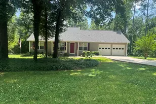 105 Delray Cir, Griffin, GA 30224 - Photo 1