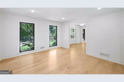 140 N Bluff, Alpharetta, GA 30004 - Photo 6