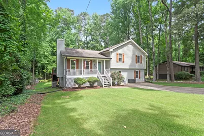 5627 Pinedale Circle, Sugar Hill, GA 30518 - Photo 1
