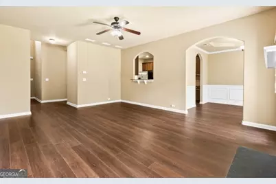 3920 Lake Manor Way, Atlanta, GA 30349 - Photo 4