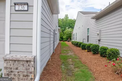 136 Creekside Court, Griffin, GA 30223 - Photo 4