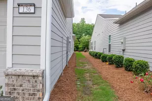 136 Creekside Ct, Griffin, GA 30223 - Photo 4