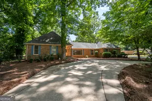 139 Lake Forest Dr, Athens, GA 30607 - Photo 1