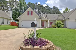 230 Courtyard Dr, Newnan, GA 30265 - Photo 2