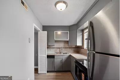 4701 Unit 31F Flat Shoals Road, Union City, GA 30291 - Photo 6