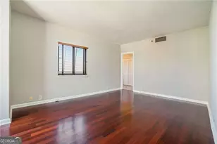 3481 Lakeside Dr NE, Atlanta, GA 30326 - Photo 10