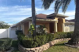 5648 Tughill Dr, Tampa, FL 33624 - Photo 6