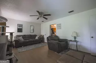 462 W Tollison St, Baxley, GA 31513 - Photo 4