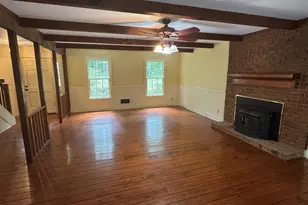 200 Meadovista Dr, Griffin, GA 30224 - Photo 4