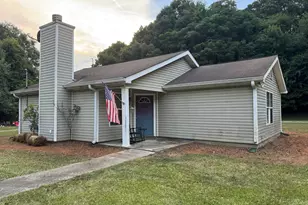 1381 Washington St, Jefferson, GA 30549 - Photo 4