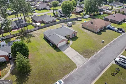 1805 Blair Court, Hinesville, GA 31313 - Photo 4