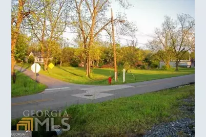 733 Jackson Street, Locust Grove, GA 30248 - Photo 2