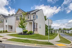 122 Silver Birch Pass, Newnan, GA 30265 - Photo 2