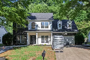 5259 Leecroft Dr, Buford, GA 30518 - Photo 2