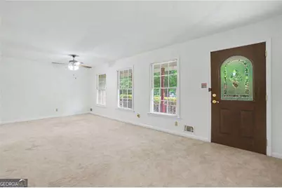 391 Beaumont Drive, Stone Mountain, GA 30087 - Photo 4