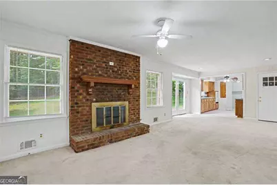 391 Beaumont Drive, Stone Mountain, GA 30087 - Photo 8