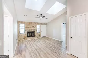 819 Old Macon Rd, Dublin, GA 31021 - Photo 12