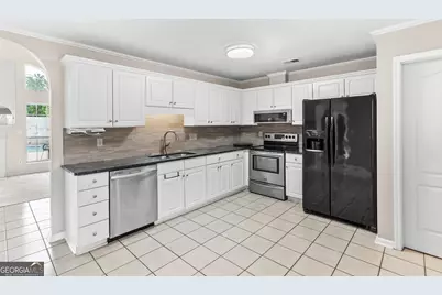 107 Forest Lawn, Bonaire, GA 31005 - Photo 4