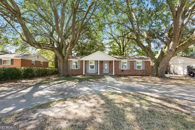 114 Karen Drive, Warner Robins, GA 31088 - Photo 2