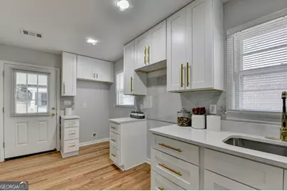 599 Westmeath, Atlanta, GA 30310 - Photo 18