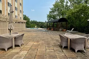 2285 Peachtree Rd NE, Atlanta, GA 30309 - Photo 28