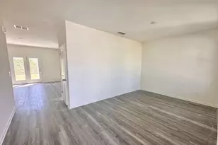 23 Crescent Blvd, Carrollton, GA 30116 - Photo 2