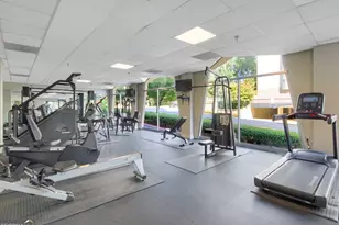 2479 Peachtree Rd NE, Atlanta, GA 30305 - Photo 10