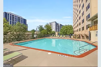 2479 Peachtree Road NE, Atlanta, GA 30305 - Photo 16