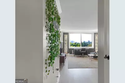 2479 Peachtree Road NE, Atlanta, GA 30305 - Photo 1