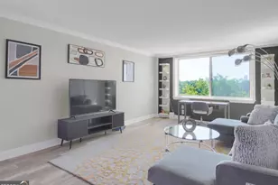 2479 Peachtree Rd NE, Atlanta, GA 30305 - Photo 2