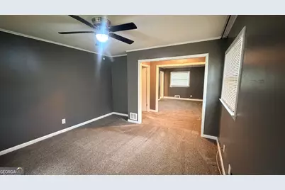 669 S Hill Street, Griffin, GA 30224 - Photo 16