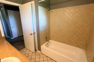 669 S Hill St, Griffin, GA 30224 - Photo 20