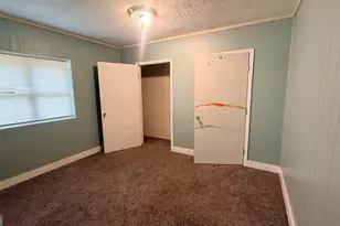 669 S Hill St, Griffin, GA 30224 - Photo 26