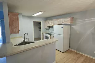 136 Henry Burch Dr, Griffin, GA 30223 - Photo 2