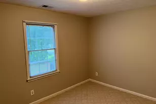 1990 Hutton Dr, Grayson, GA 30017 - Photo 8