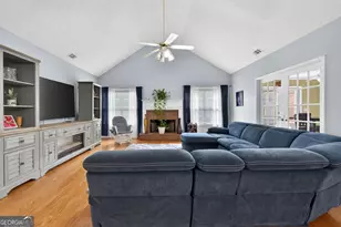 196 Ashley Dr, McDonough, GA 30252 - Photo 10
