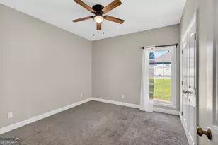 214 Dewpoint Dr, Statesboro, GA 30458 - Photo 38