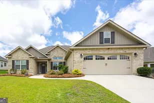 207 Creek Ridge Dr, Warner Robins, GA 31088 - Photo 1