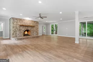 5369 Secretariat Ln, Sugar Hill, GA 30518 - Photo 4